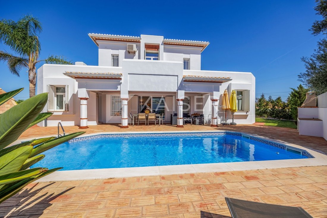 Villa in Guia, Algarve, Portugal 1 - 19015321