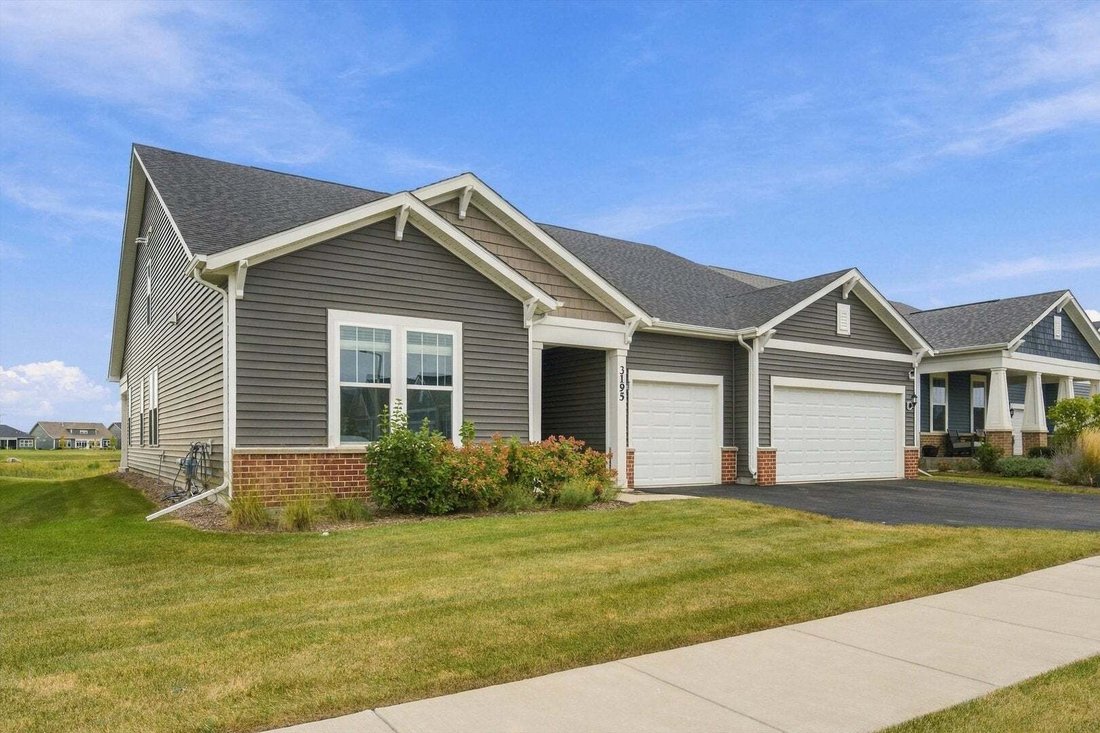 House in Aurora, Illinois, United States 3 - 19013442