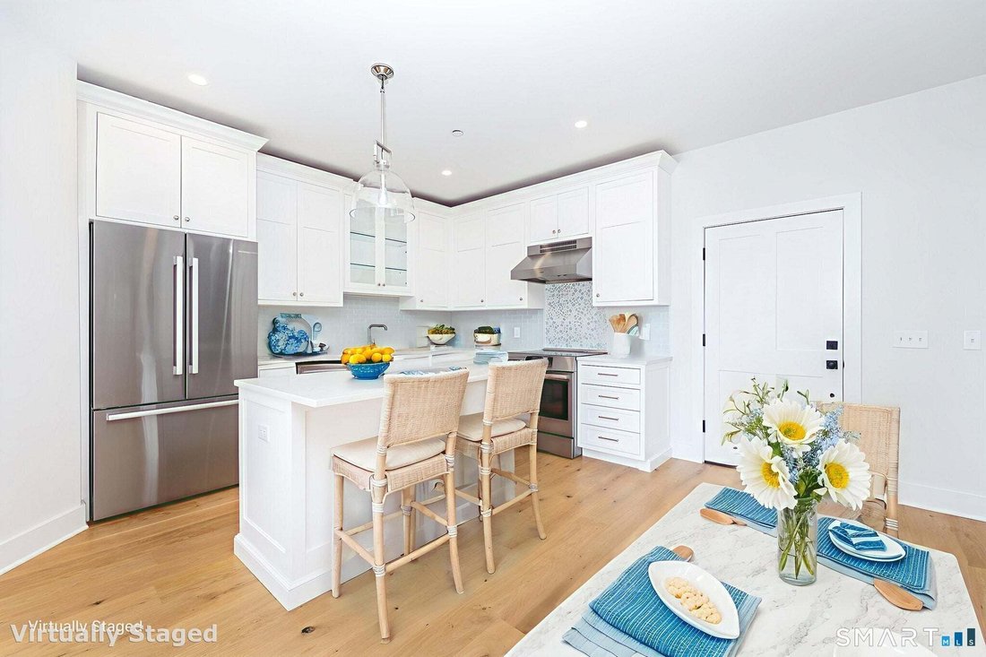 Condo in East Lyme, Connecticut, United States 3 - 19008990