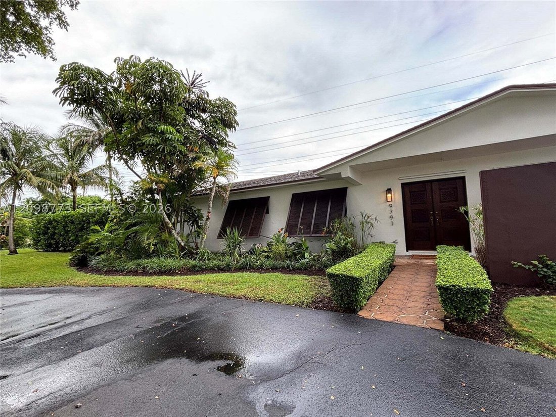 House in Miami, Florida, United States 1 - 19009563