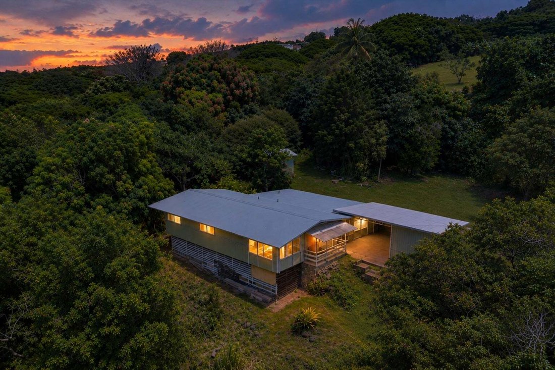 Farm Ranch in Kealakekua, Hawaii, United States 1 - 19011945