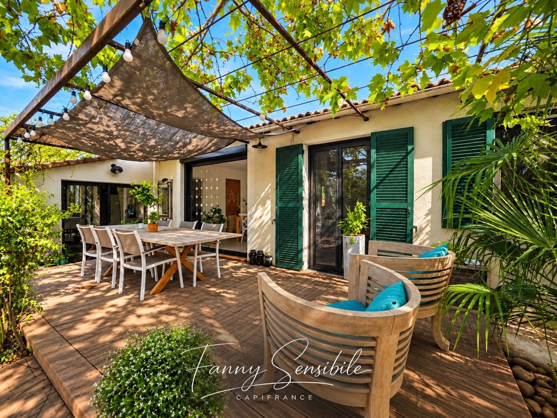 House in Trets, Provence-Alpes-Côte d'Azur, France 1 - 19011202