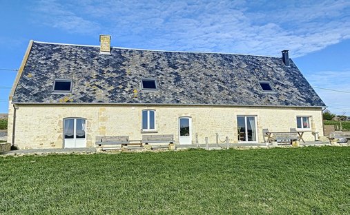 Casa en Cricqueville-en-Bessin, Normandía, Francia 1