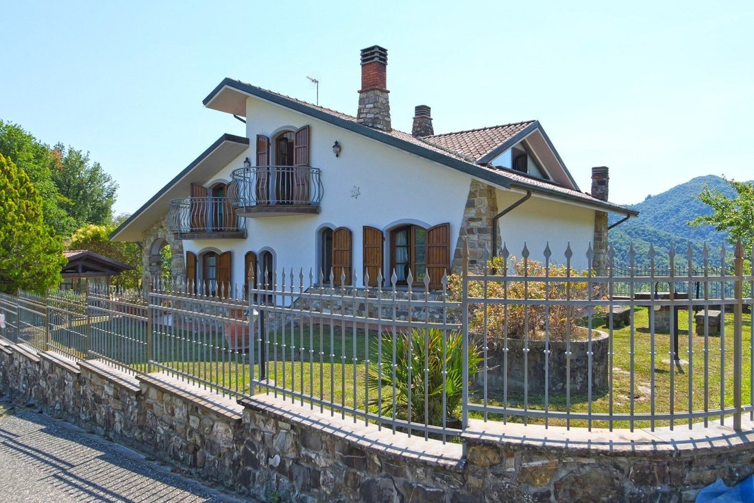 Villa in Podenzana, Tuscany, Italy 2 - 19010711