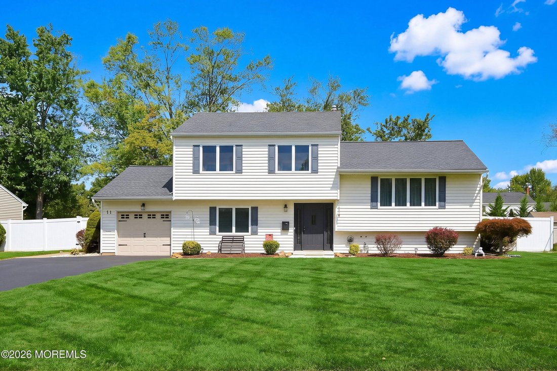 House in Manalapan Township, New Jersey, United States 1 - 19009117