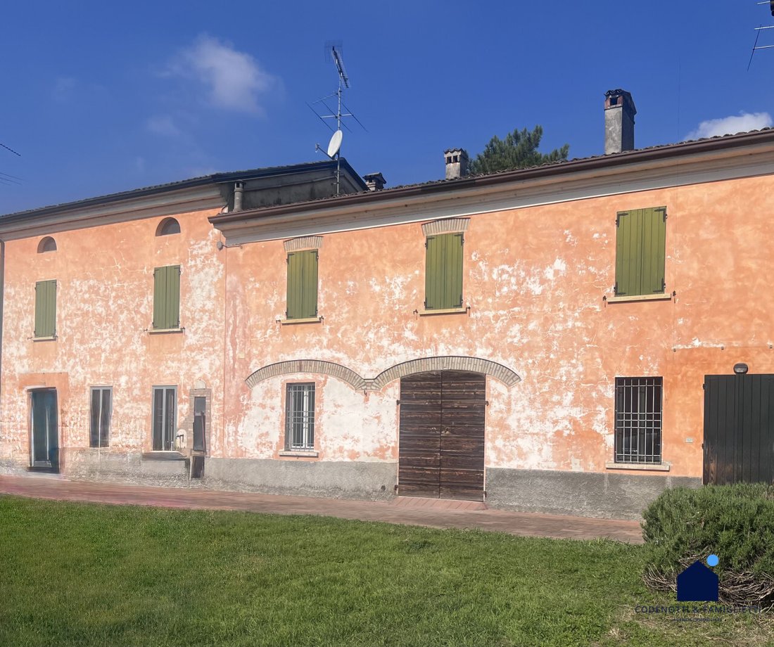 Villa in Asola, Lombardy, Italy 1 - 19015564
