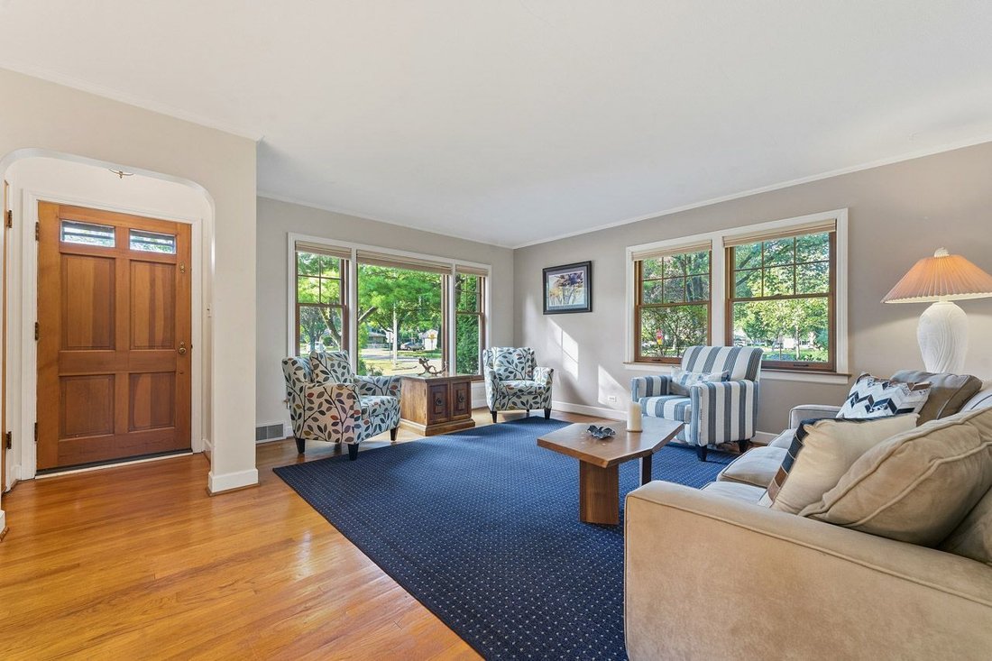 Casa en Mount Prospect, Illinois, Estados Unidos 4 - 19013449