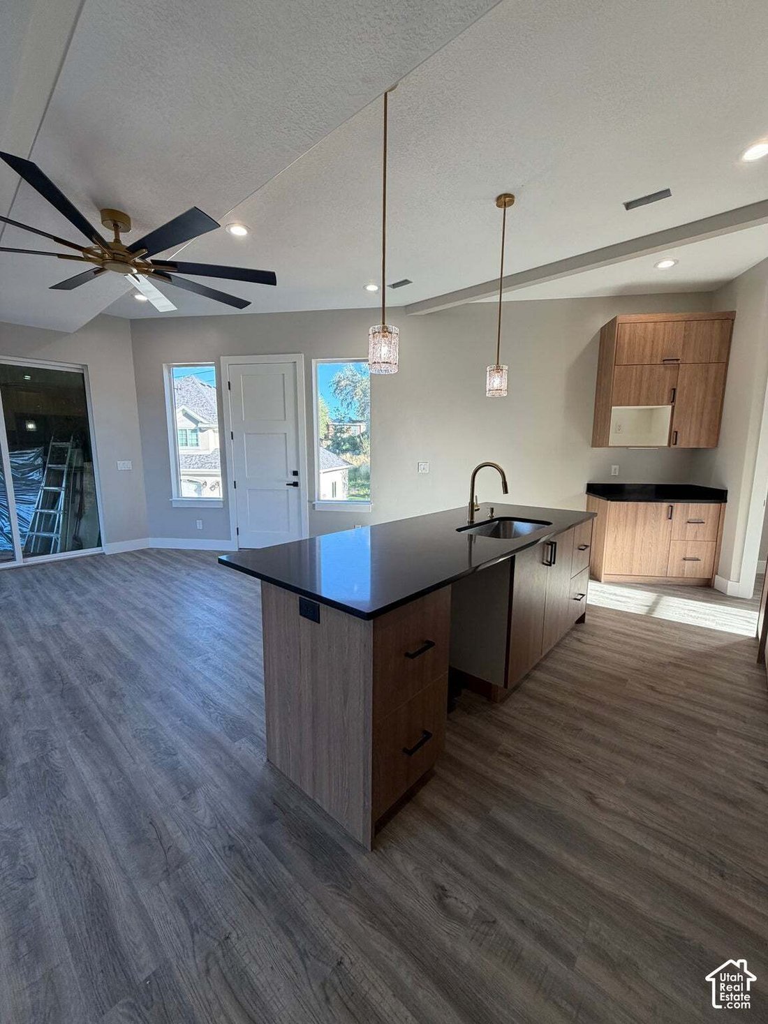 Maison à Ogden, Utah, États-Unis 4 - 18040247