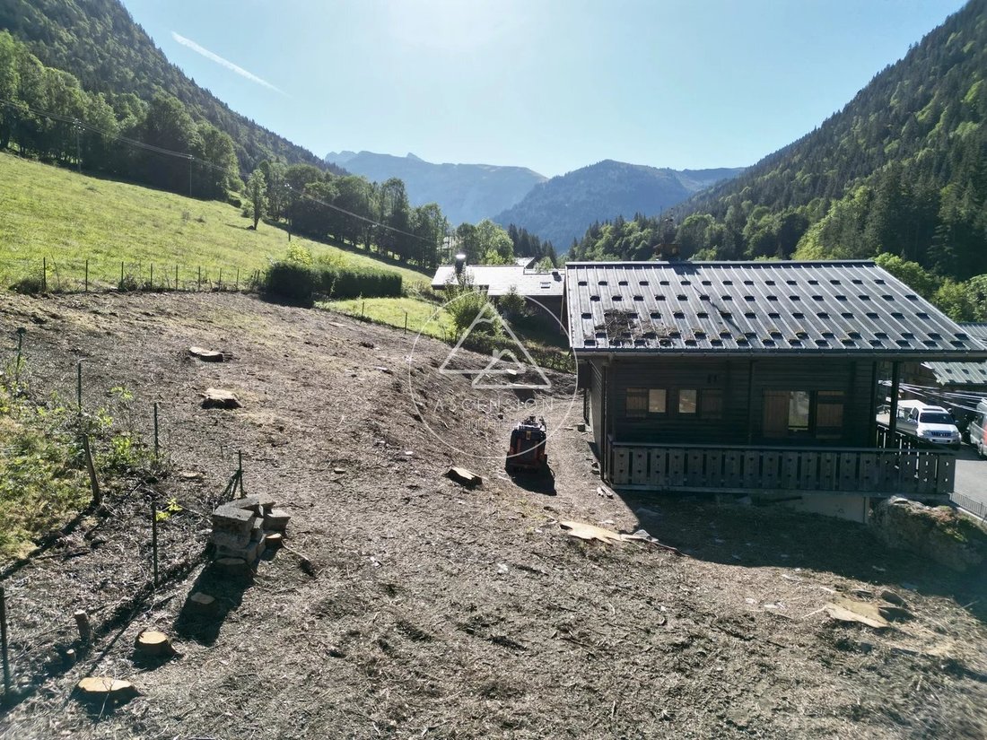 Chalet in Morzine, Auvergne-Rhône-Alpes, France 2 - 19010087