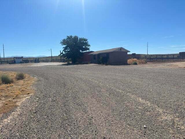 House in Los Lunas, New Mexico, United States 2 - 19011972