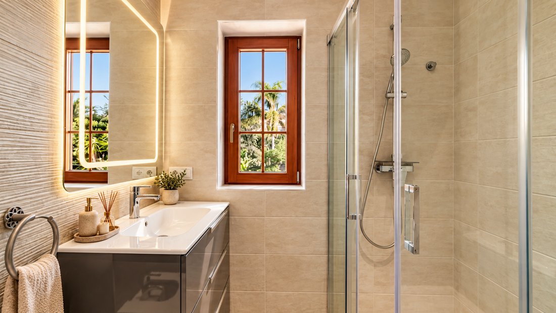 Villa in Marbella, Andalusien, Spanien 5 - 16557999