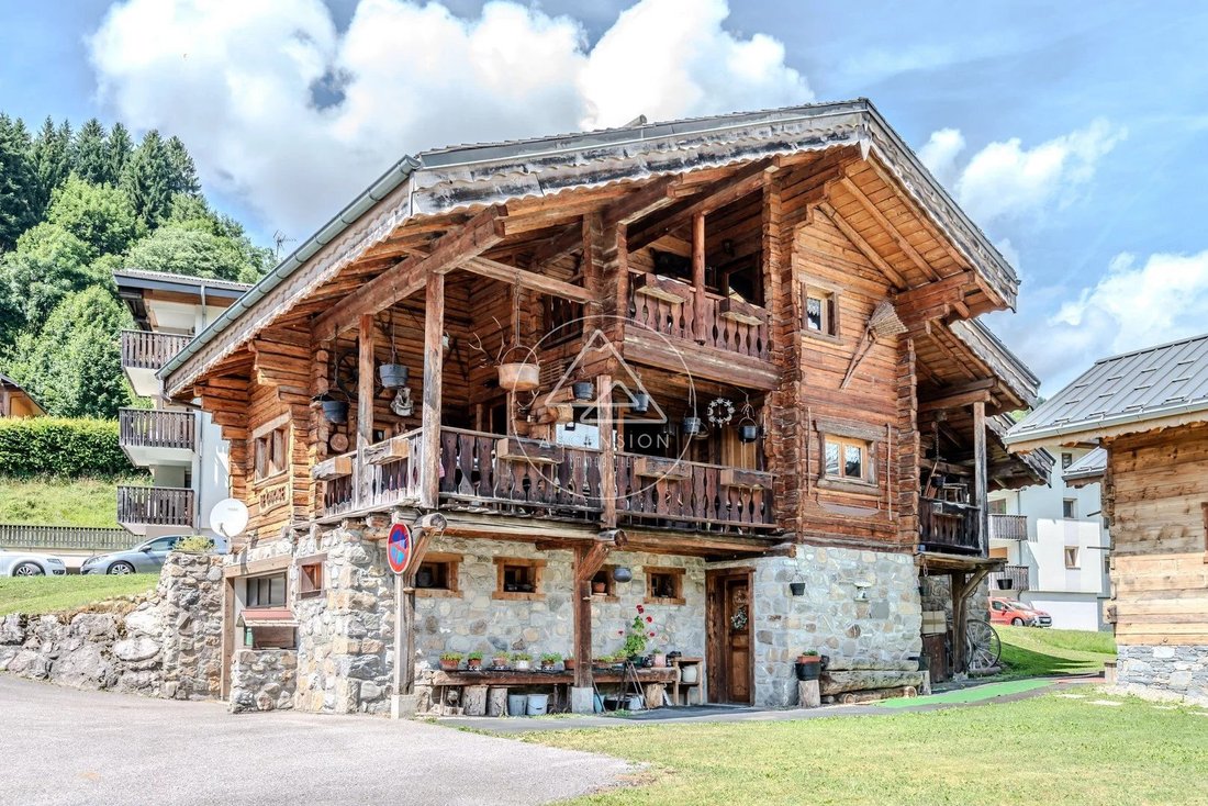 Chalet in Les Gets, Auvergne-Rhône-Alpes, France 1 - 19010054