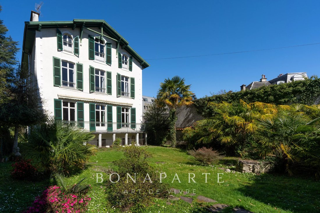 House in Pau, Nouvelle-Aquitaine, France 2 - 19007561
