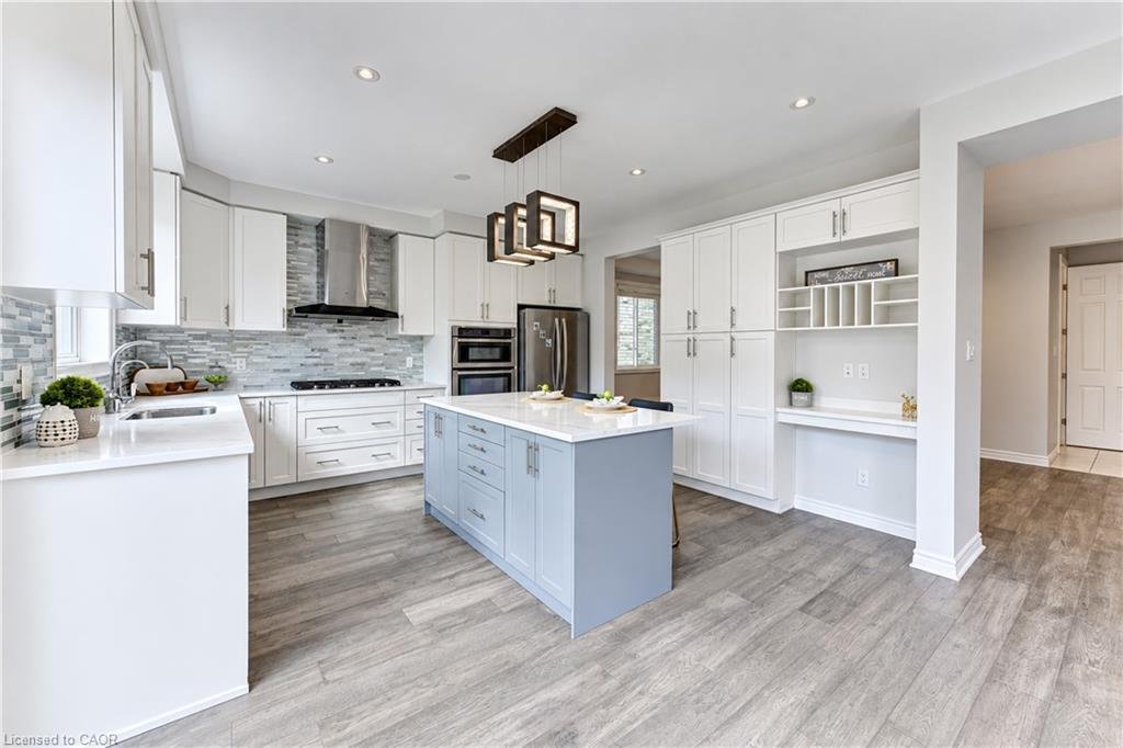 House in Waterloo, Ontario, Canada 5 - 19009966