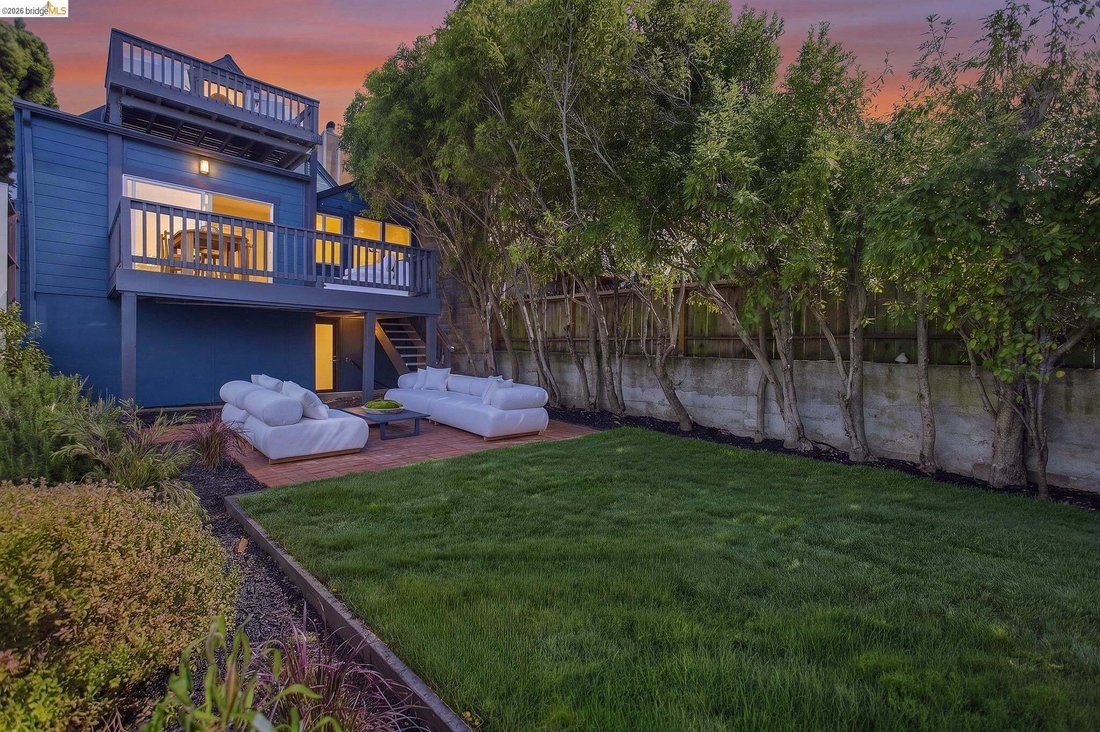 House in San Francisco, California, United States 2 - 19012811
