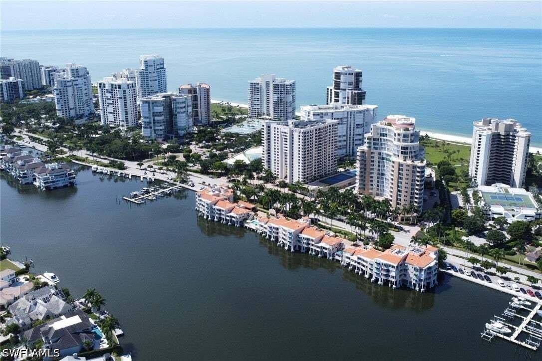 Condo in Naples, Florida, United States 4 - 19009006