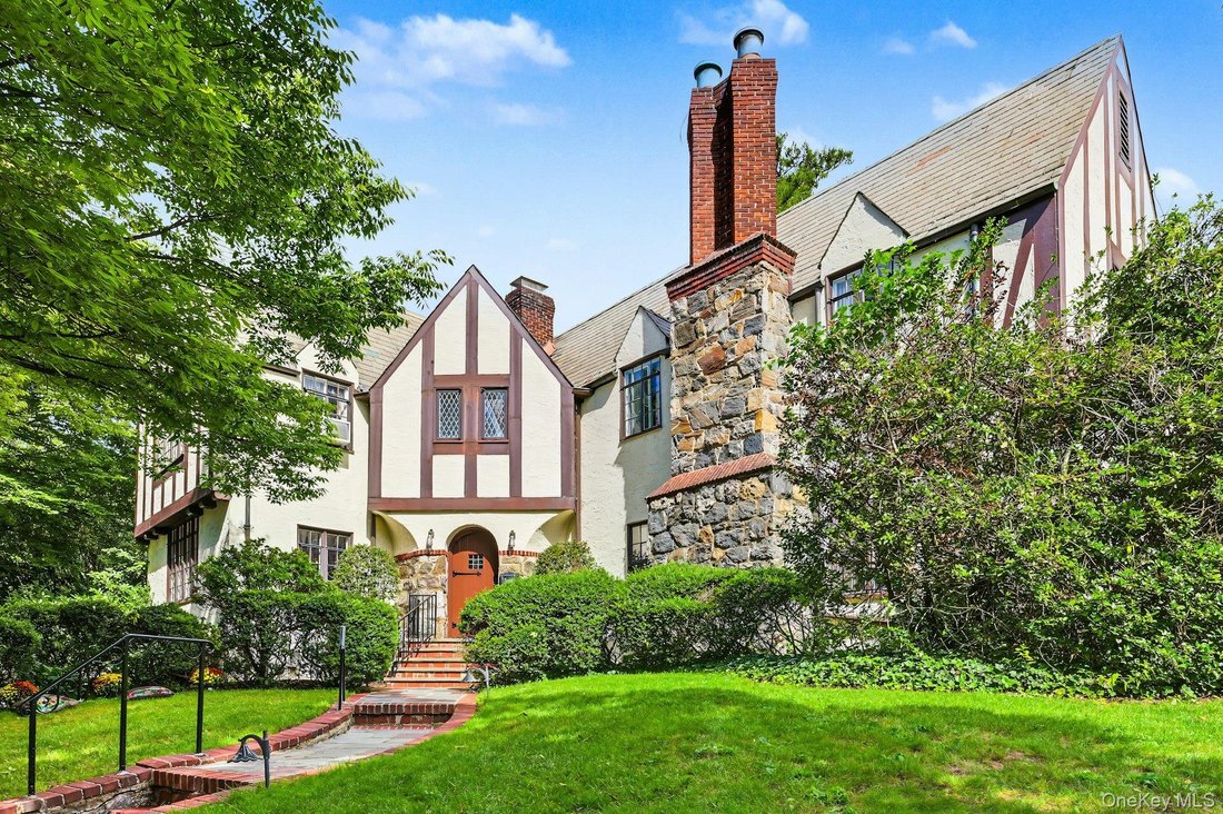 House in Manhasset, New York, United States 1 - 19009242