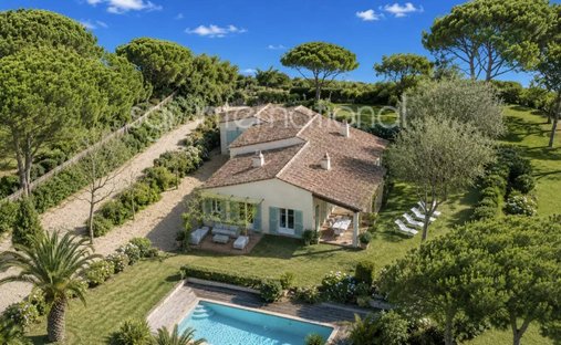 House in Zone Ouest Urbaine, Saint-Tropez, France 1