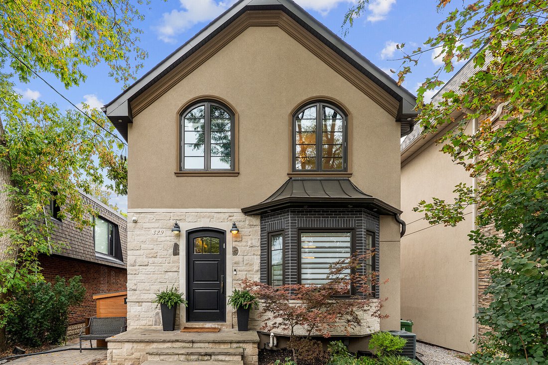 House in Toronto, Ontario, Canada 1 - 19010463