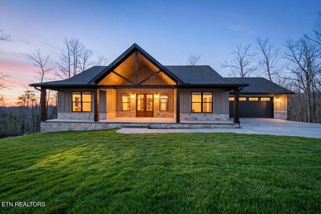 House in Monterey, Tennessee, United States 1 - 19012942