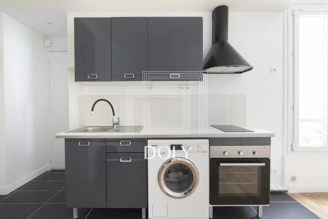 Apartment in Odéon, Paris 6e Arrondissement, Paris 3 - 19011110