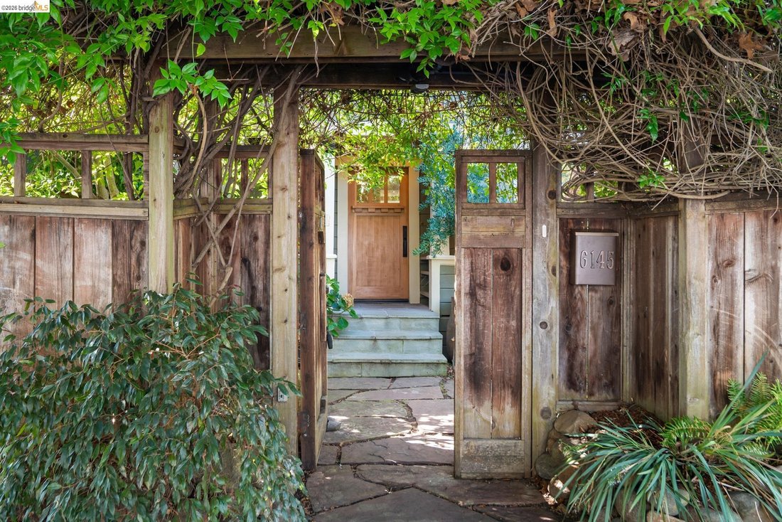 House in Oakland, California, United States 5 - 19012854