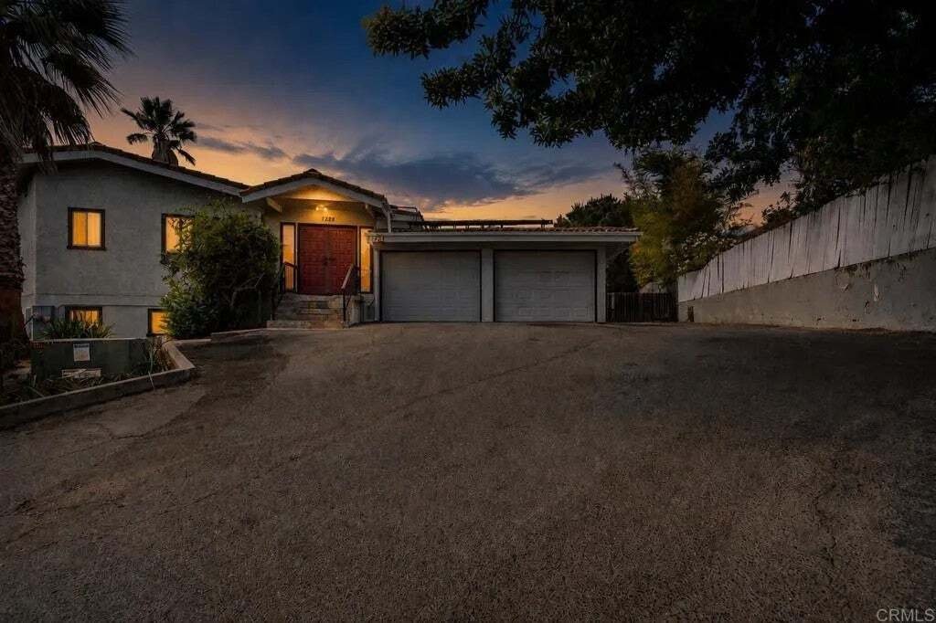 House in Vista, California, United States 1 - 19014098