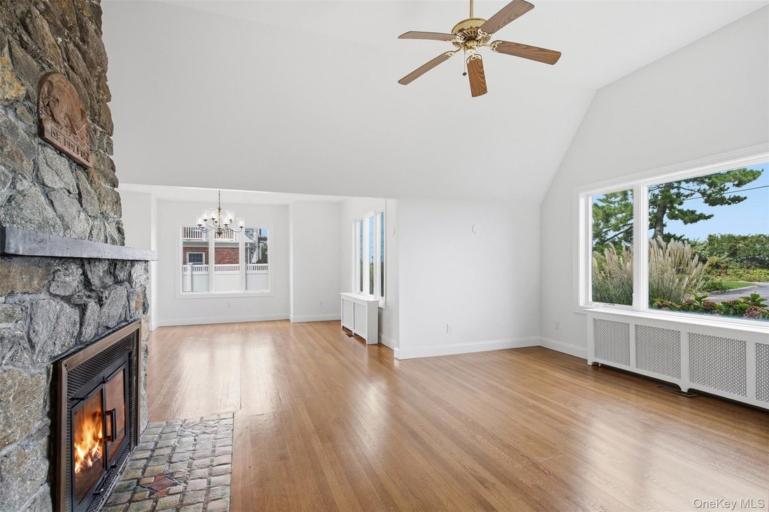 House in Northport, New York, United States 5 - 19009252