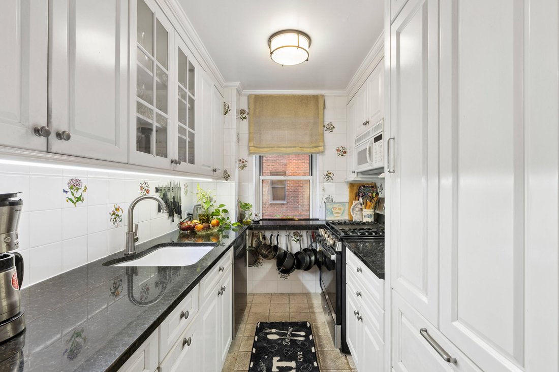 Co Op in New York, New York, United States 3 - 19014869