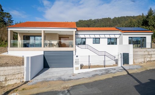 Villa en Bordons, Sangenjo, España 1
