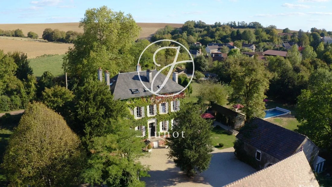 Domaine à Courson-les-Carrières, Bourgogne-Franche-Comté, France 1 - 19010758