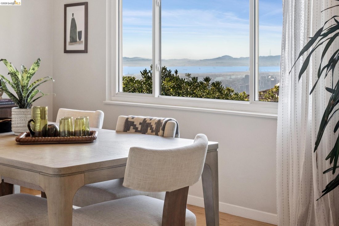 House in Oakland, California, United States 4 - 19012957