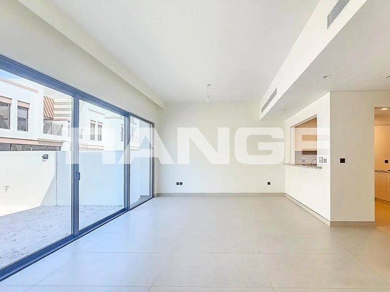 Townhouse in Tilal Al Ghaf, Dubai, United Arab Emirates 3 - 19011054