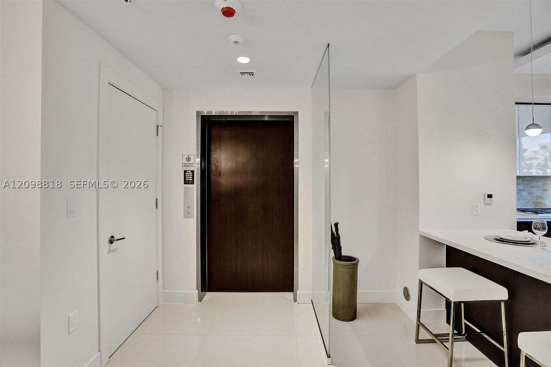 Condo in Fort Lauderdale, Florida, United States 3 - 19013376