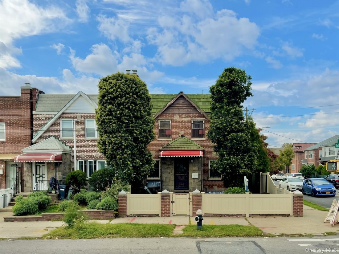 House in New York, New York, United States 2 - 19009220