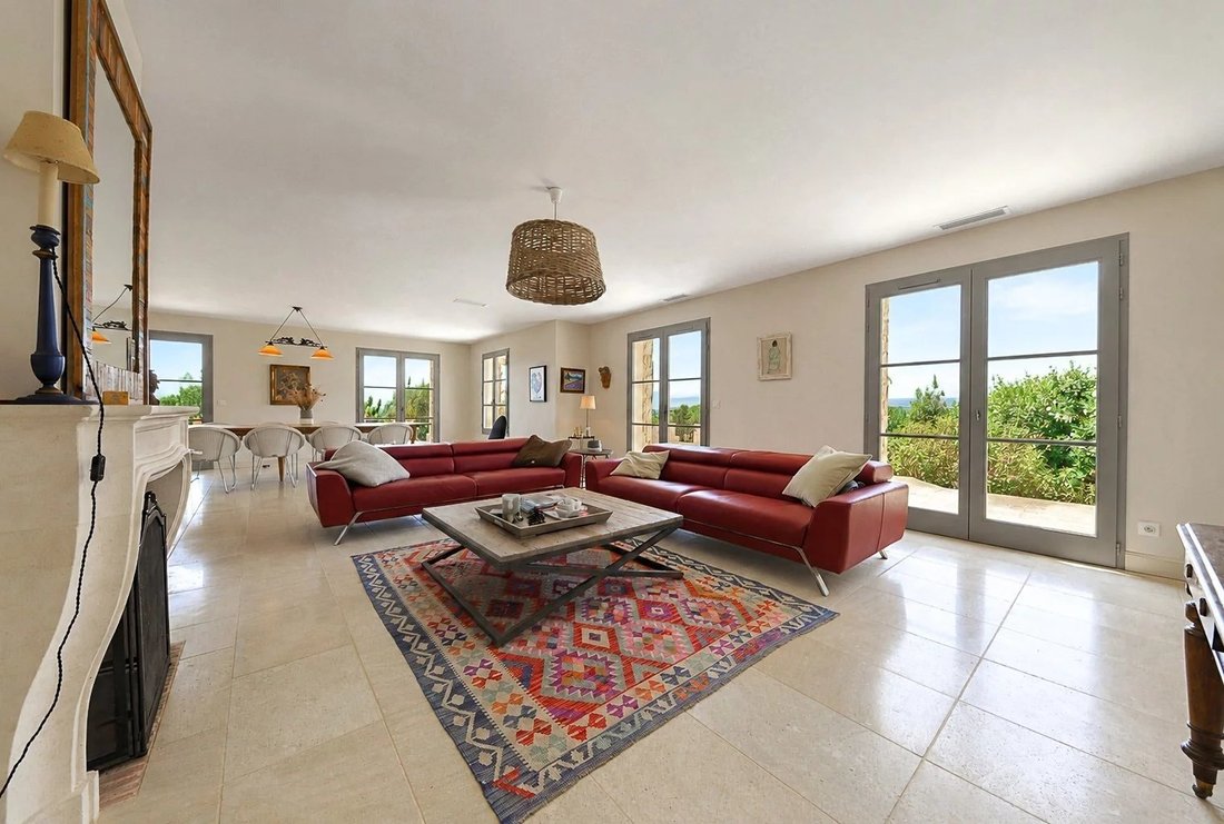 Estate in Uzès, Occitania, France 2 - 19010777