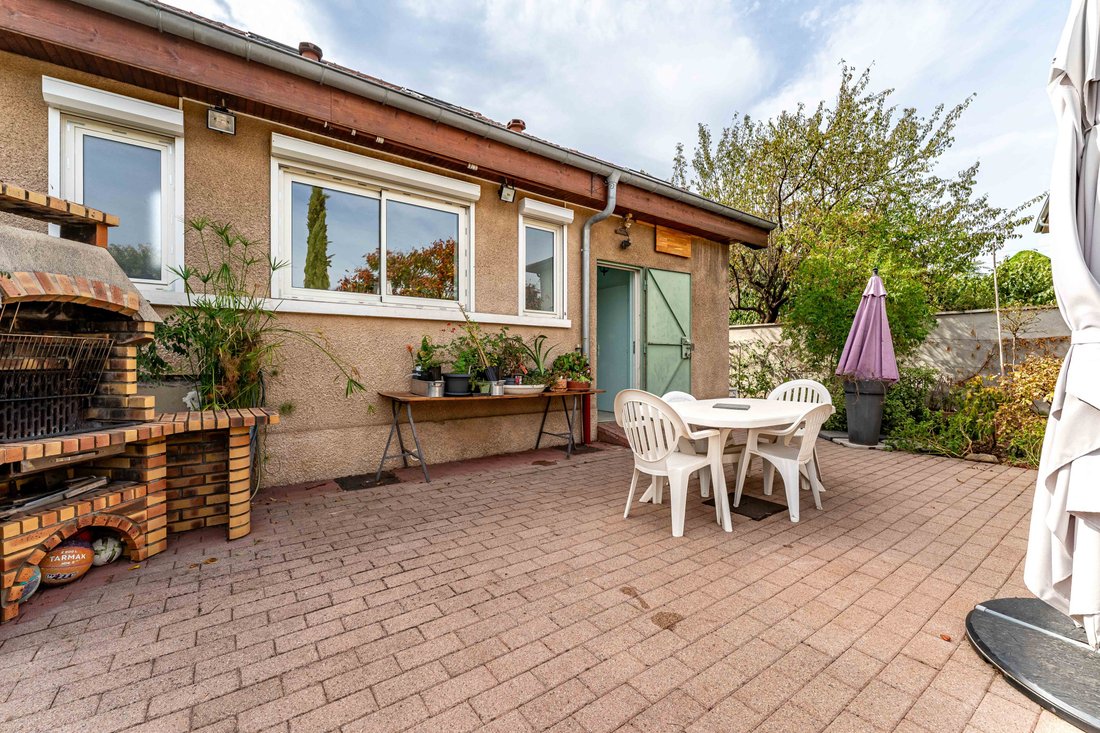House in Les Poulettes, Villeurbanne, France 4 - 19014111