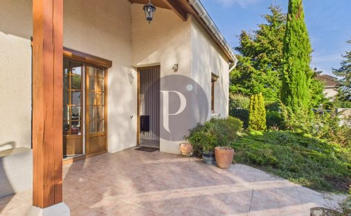 Maison à Bois de Verrieres-Vaupereux, Verrières-le-Buisson, France 1