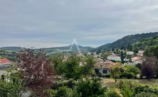 Villa in Ceyrat, Auvergne-Rhône-Alpes, France 1