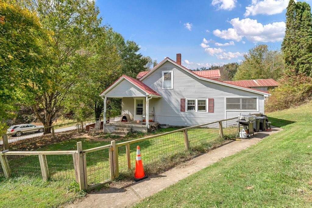 House in Zionville, North Carolina, United States 1 - 19012398