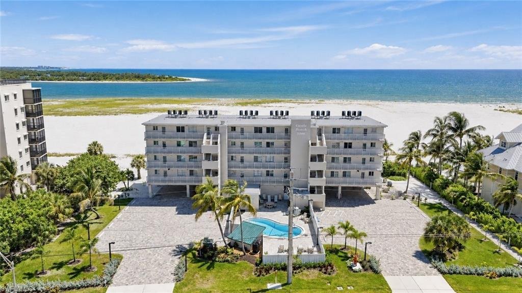 Condo in Fort Myers Beach, Florida, United States 2 - 19015431