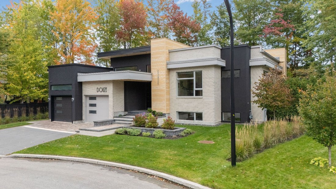 House in Blainville, Quebec, Canada 1 - 19014948