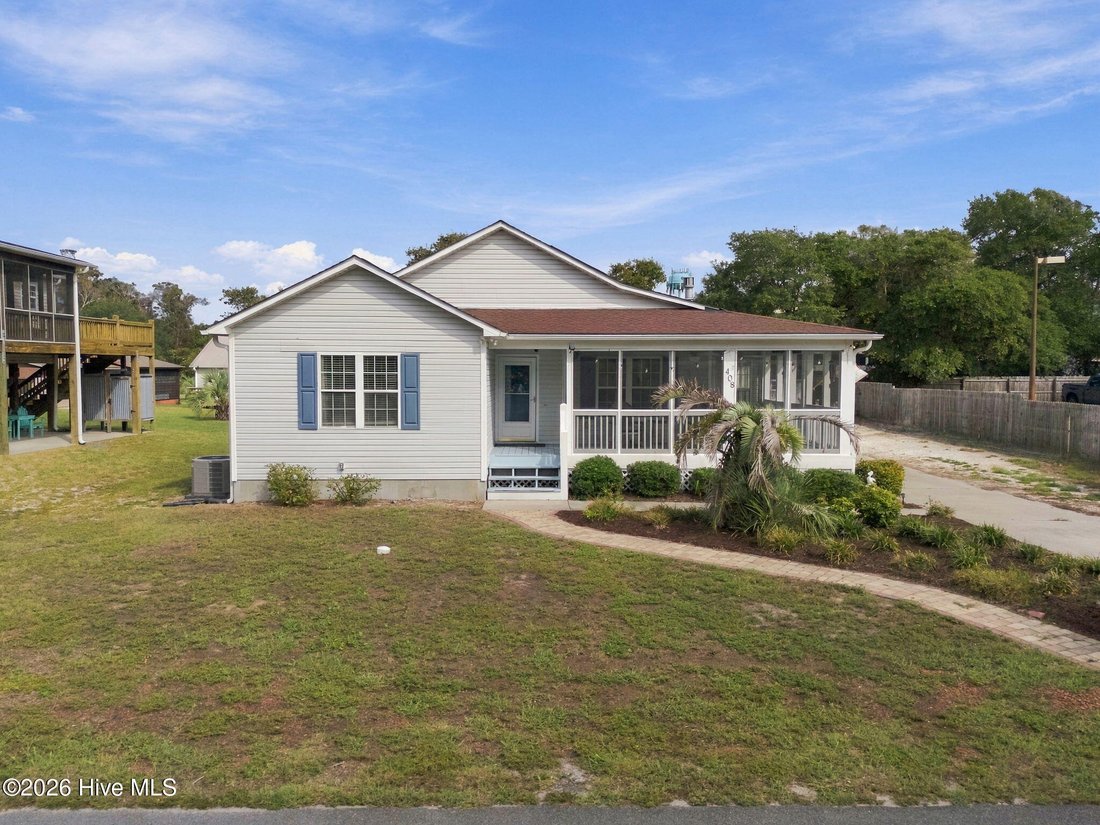 House in Oak Island, North Carolina, United States 1 - 19013474