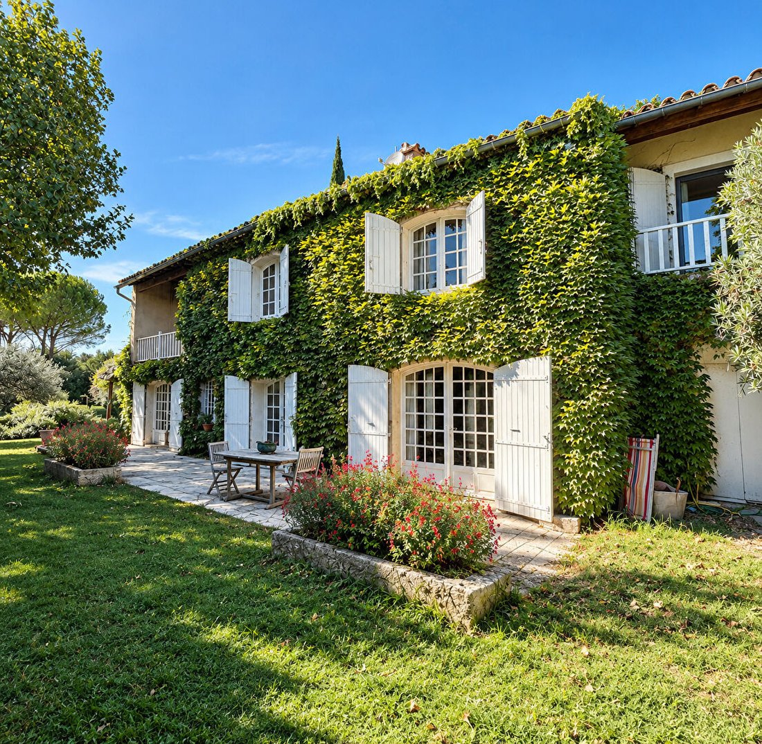 Villa in Châteaurenard, Provence-Alpes-Côte d'Azur, France 1 - 19015632