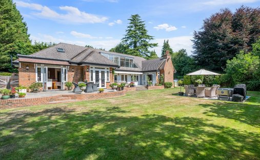 House in Mogador, Reigate and Banstead, England 1