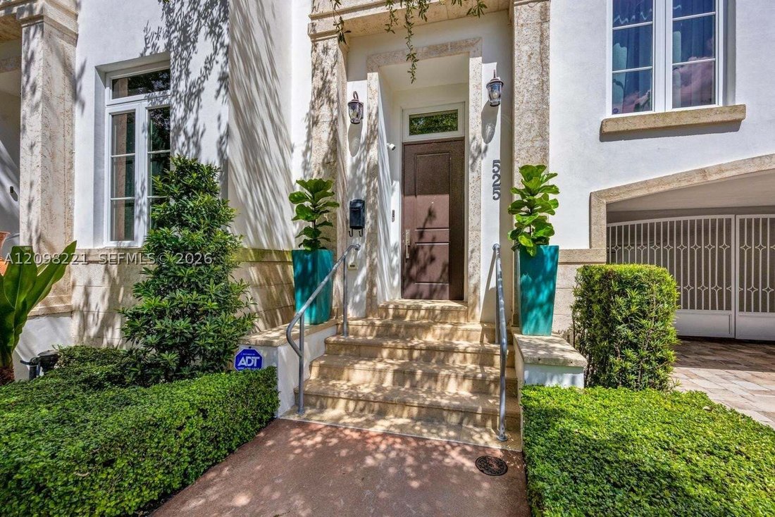 Condo in Coral Gables, Florida, United States 1 - 19013394
