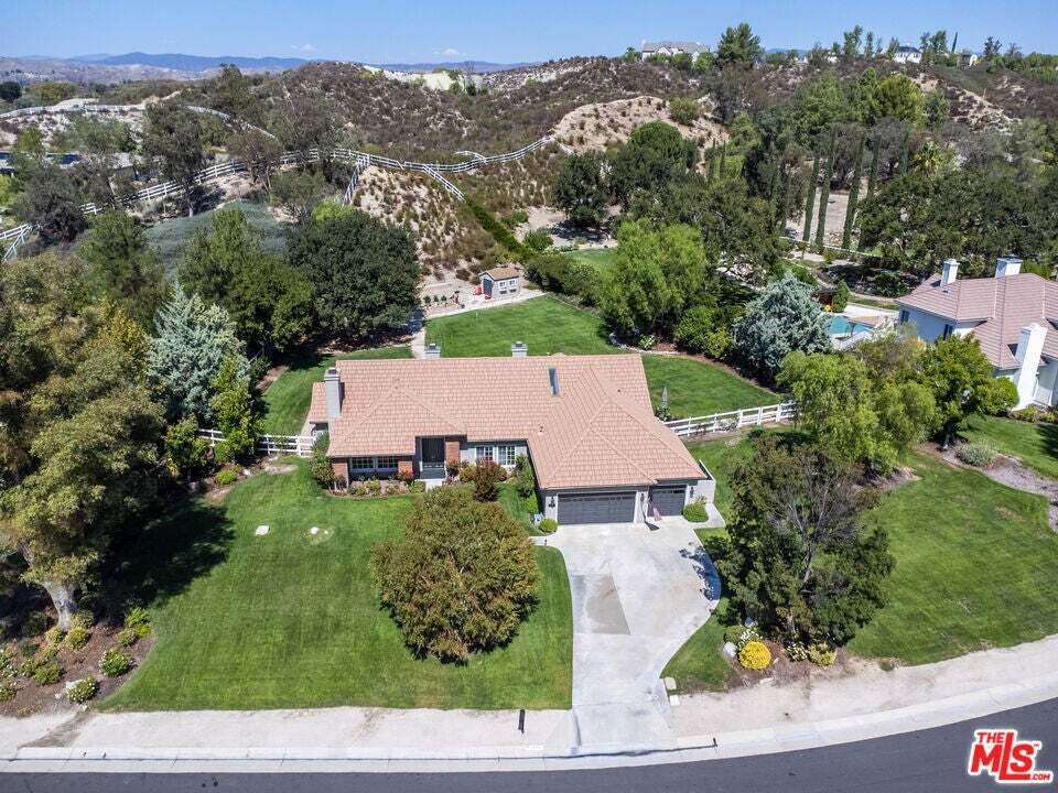House in Santa Clarita, California, United States 1 - 19012630