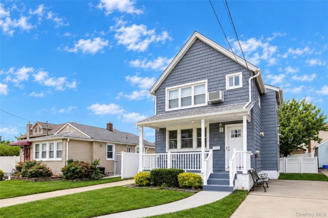 East Rockaway, New York, United States 1 - 19014730