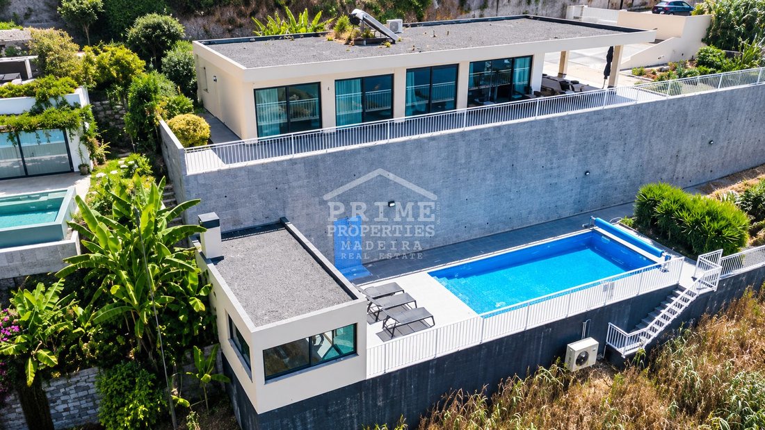 Villa in Arco da Calheta, Madeira, Portugal 1 - 19015302