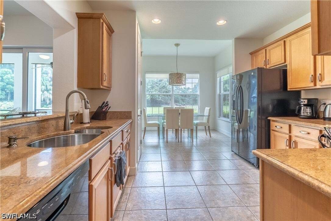 Condo in Naples, Florida, United States 4 - 19012250